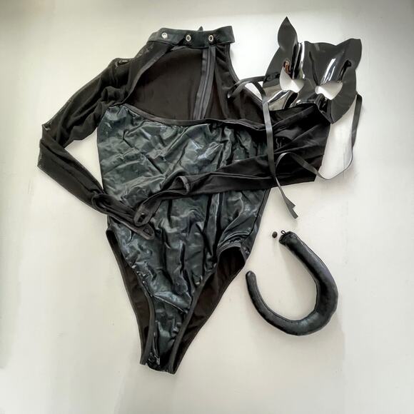 Yandy Bad Kitty Black Sheer Mesh Shiny Mask Tail Bodysuit Costume NEW Women M/L - Picture 1 of 13